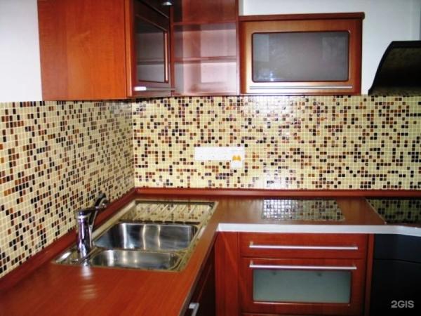 UK kitchen tiles + purchase price, uses and properties