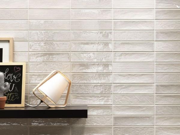 The purchase price of embossed ceramic tiles + properties, disadvantages and advantages